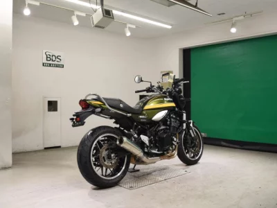 Kawasaki Z900RS