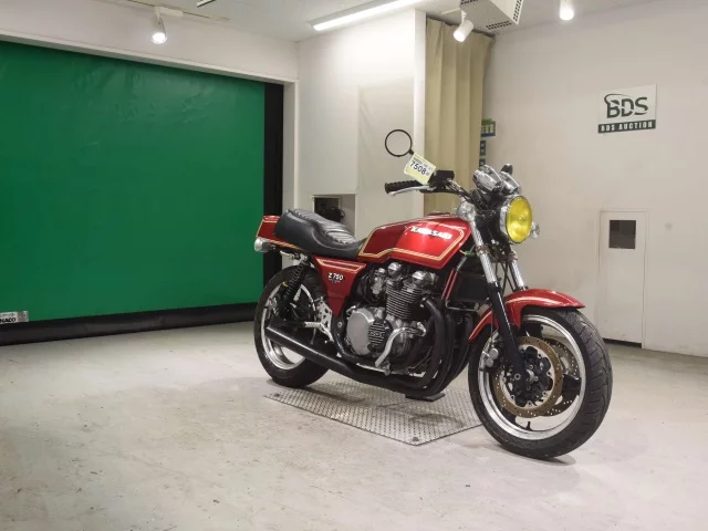 Kawasaki ZEPHYR750  с аукциона в Японии