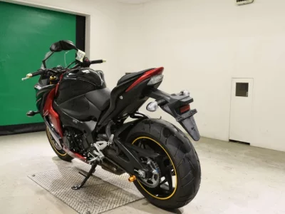 Suzuki GSX-S1000F