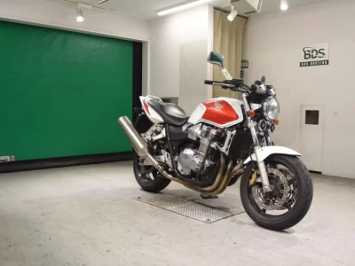 Honda CB1300SF с аукционов Японии