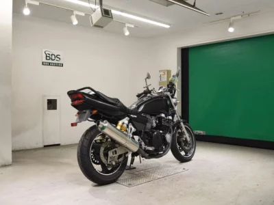 Yamaha XJR400R-3