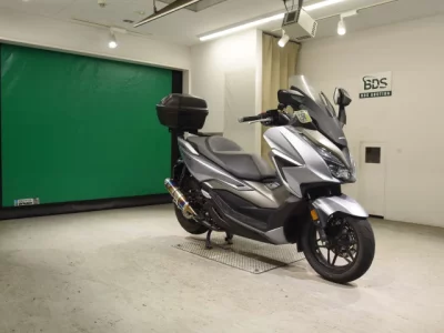 Honda FORZA -5