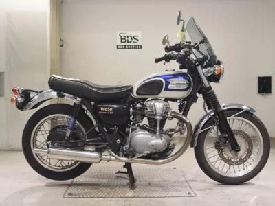 Мотоцикл из Японии Kawasaki W650