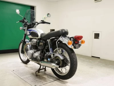 Kawasaki W650 с аукционов Японии