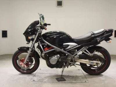 Suzuki BANDIT250-1