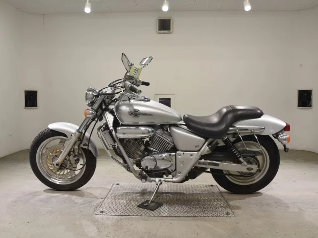 Honda MAGNA 250  с аукциона в Японии