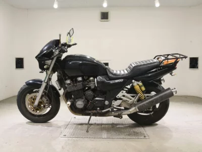 Yamaha XJR1200