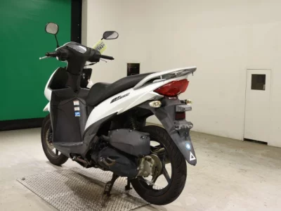 Suzuki ADDRESS110-2