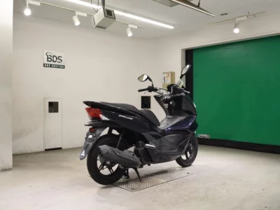 Honda PCX125-2