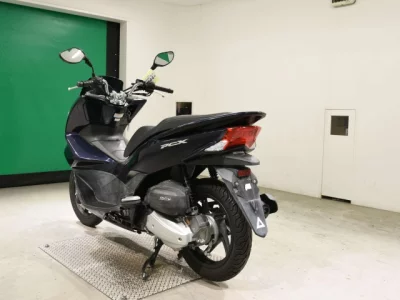Honda PCX125-2
