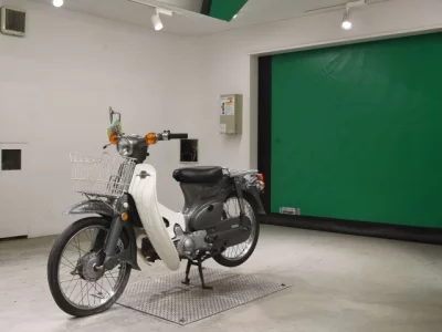 Honda C50-E