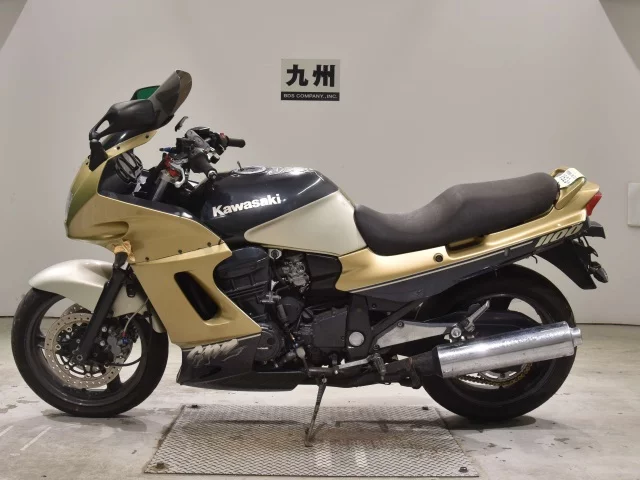 Kawasaki GPZ1100-2  с аукциона в Японии