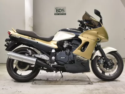 Kawasaki GPZ1100-2