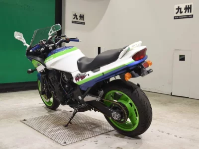 Kawasaki GPZ1100-2