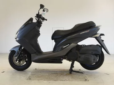 Мотоцикл из Японии Yamaha MAJESTY 155S-2