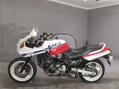 Мотоцикл из Японии Honda CBR1000F