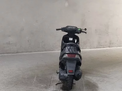 Suzuki ADDRESS V100