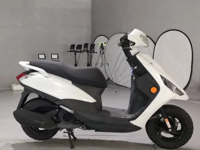 Yamaha AXIS Z