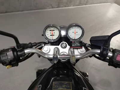 Suzuki BANDIT400-1