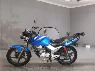 Honda CB125F