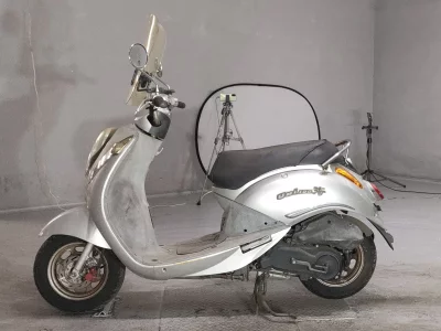 SYM SYM UMI100