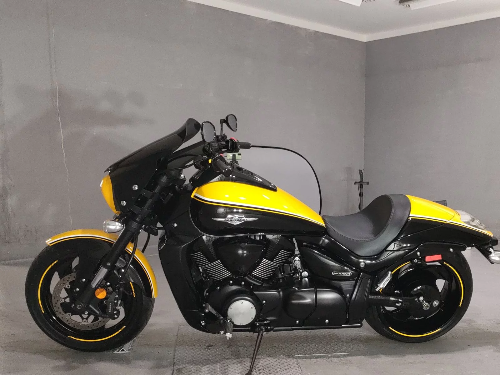 Suzuki BOULEVARDM109R  с аукциона в Японии