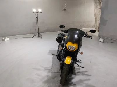Suzuki BOULEVARDM109R