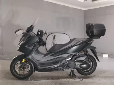 Honda FORZA с аукционов Японии