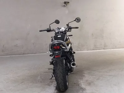 Kawasaki Z900RS