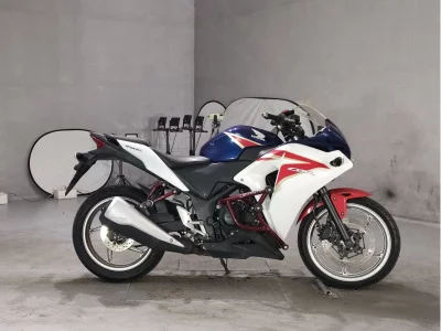 Honda CBR250R