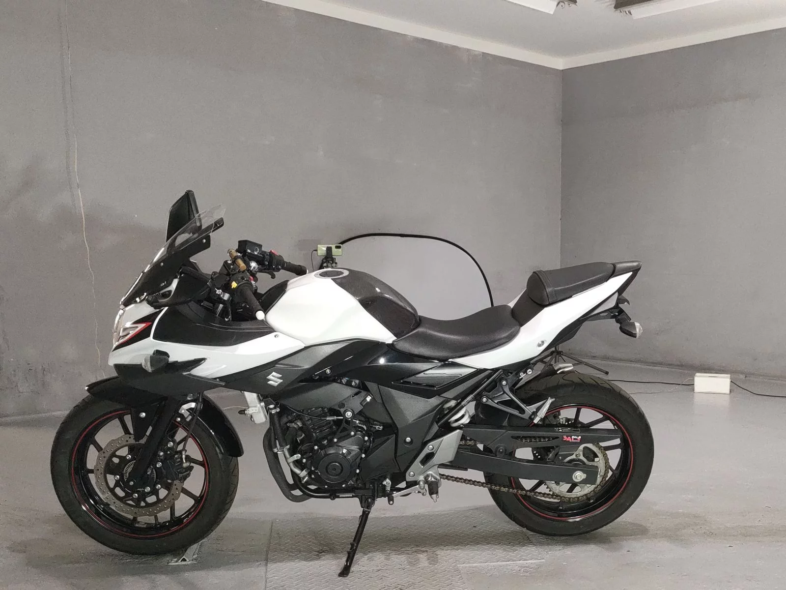 Suzuki GSX250R  с аукциона в Японии