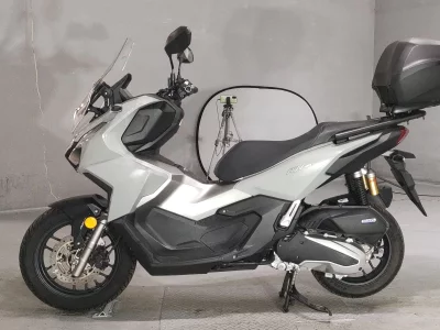 Honda ADV160