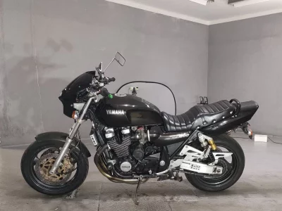 Yamaha XJR1200