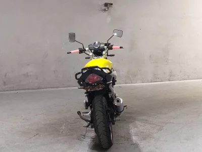 Suzuki GSR250