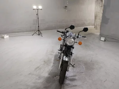 Yamaha SR400-1