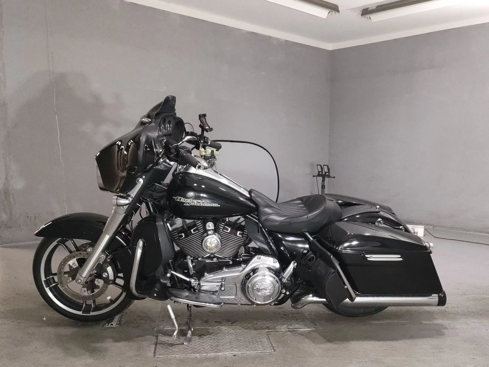 Harley-Davidson HARLEY FLHX1690  с аукциона в Японии