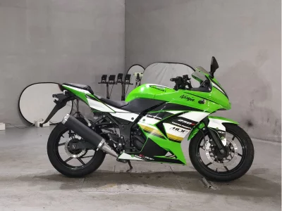 Мотоцикл из Японии Kawasaki NINJA250R