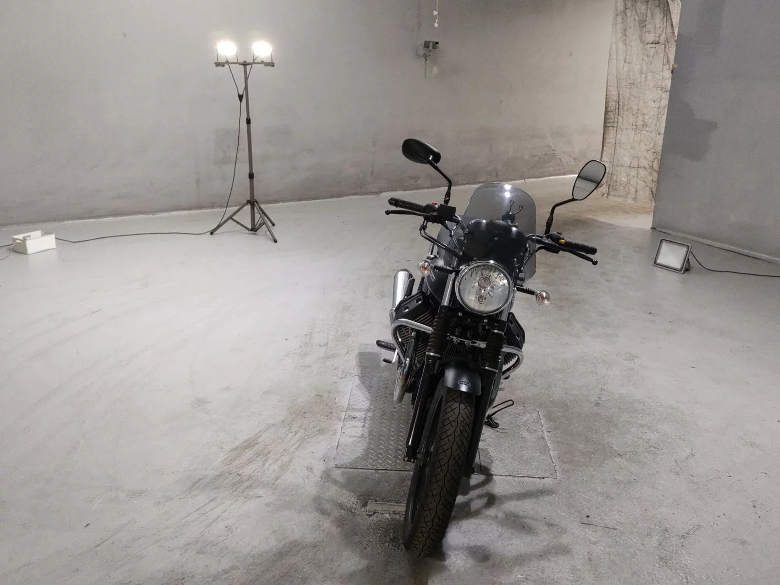 Other MOTO GUZZI V7 2 STONE  с аукциона в Японии