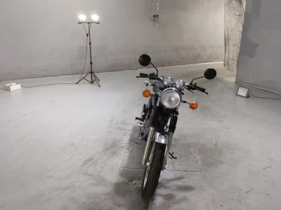 Yamaha SR400-1