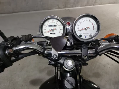 Yamaha SR400-1