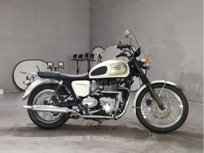 Triumph TRIUMPH T100 BONNEVILLE