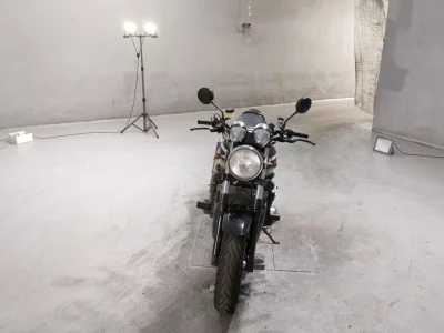 Kawasaki ZEPHYR1100RS