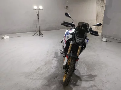 BMW BMW F900GS