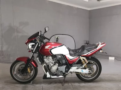 Honda CB400SFV-4