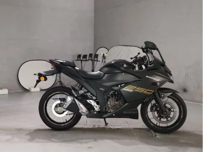 Suzuki JIKUSA-SF250