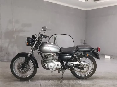Suzuki ST250