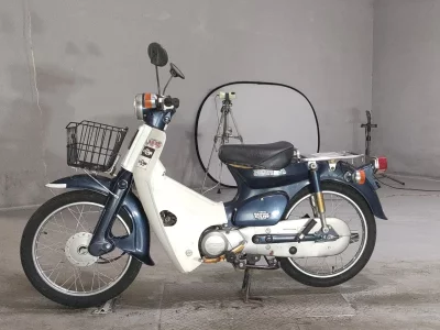 Honda SUPER CUB70