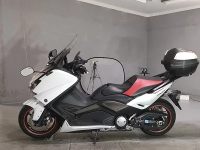 Мотоцикл из Японии Yamaha T-MAX530