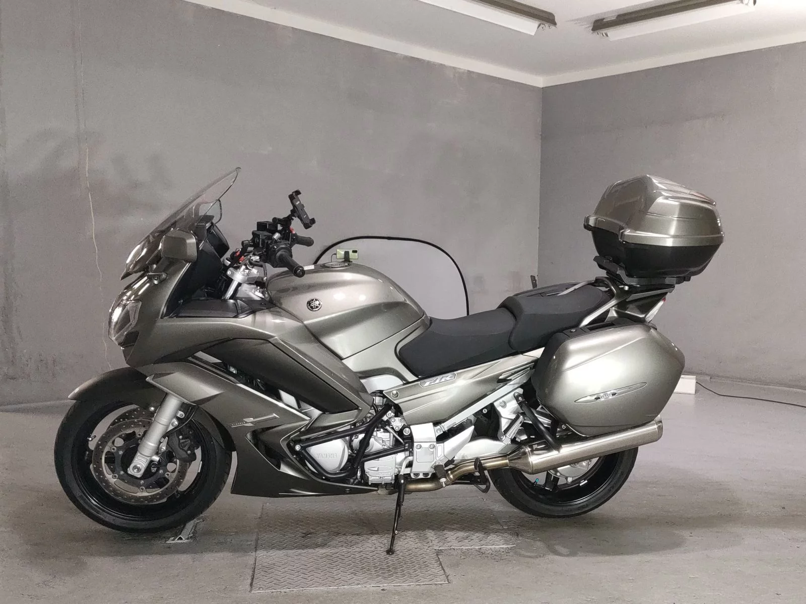 Yamaha FJR1300A  с аукциона в Японии