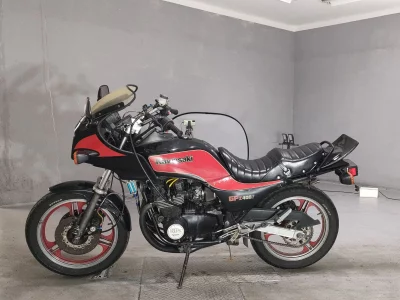 Kawasaki GPZ400F
